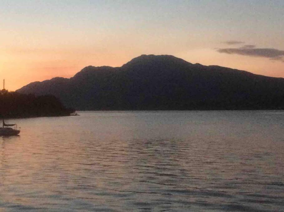 Villa Charming Stone Bothy At Loch Lomond Luss Exterior foto